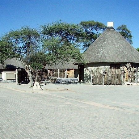 Halali Camp Hotell Etosha Eksteriør bilde