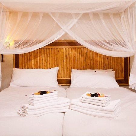 Halali Camp Hotell Etosha Eksteriør bilde