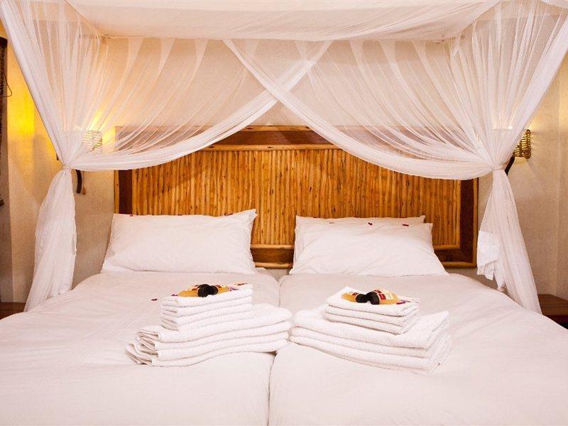 Halali Camp Hotell Etosha Eksteriør bilde